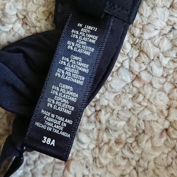 Skims weightless black demi Bra size 38A - Picture 4 of 10